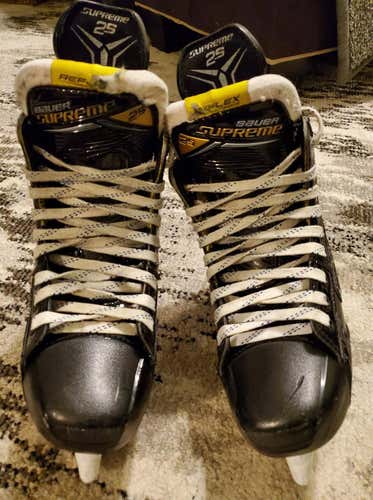 Bauer Supreme 2S Hockey Skates Junior Size 5.5