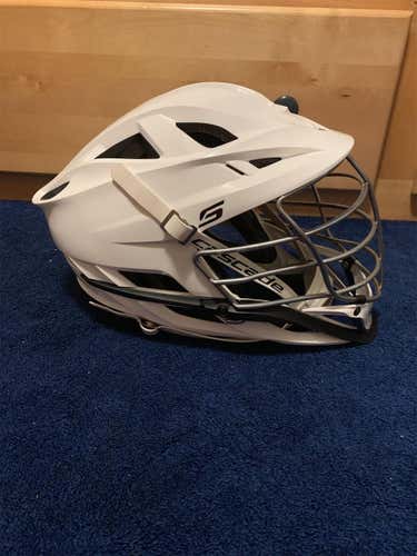 White Cascade S Helmet(USED IN 2 Games)