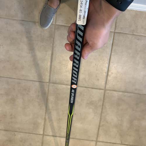 New Covert QRL Hockey Stick Righty Mid Senior Pro Stock