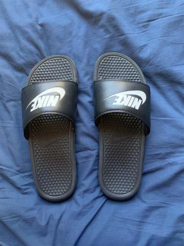 Nike slides