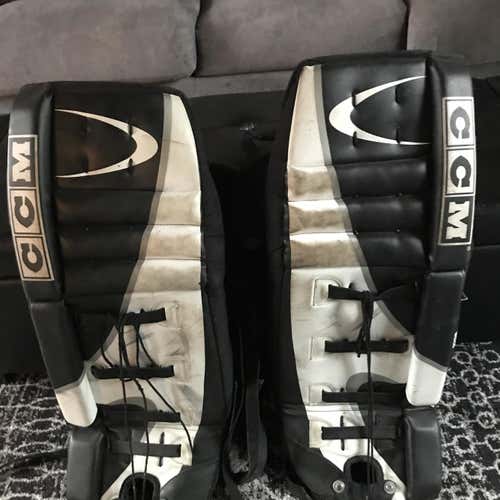 CCM Goalie Leg Pads 30"