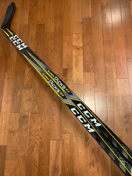 NEW (2 Pack) CCM Super Tacks 2.0 Hockey Stick RH P28 75 Flex Senior Pro Stock