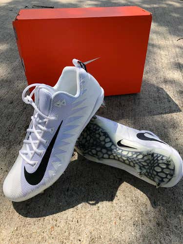 Nike Menace Pro Low Cleats 12.5US Wide