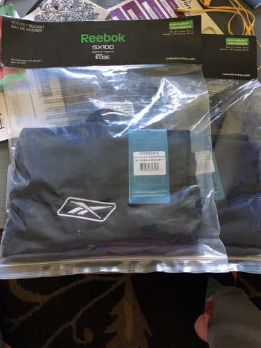 2 Pairs of New Reebok Socks Intermediate/NAVY - BRAND NEW!
