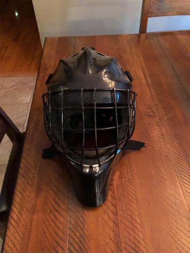 7000 Goalie Mask Senior