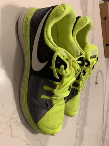 Nike  Adult