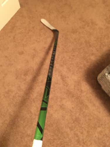 Vapor ADV Hockey Stick Lefty Mid Intermediate
