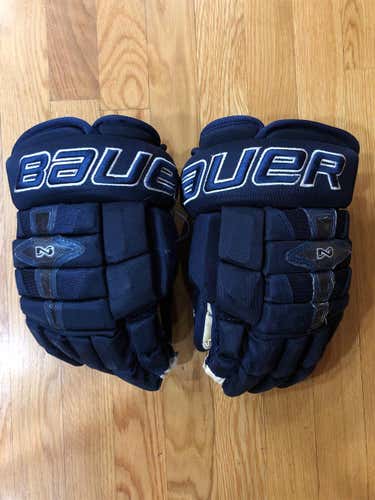 Nexus 9000 Gloves Senior