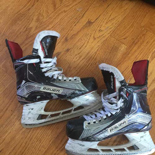 Vapor 1X Hockey Skates  Size 6