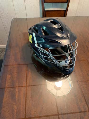 S Helmet Adult