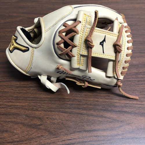 New Pro Baseball Glove (No Trades)