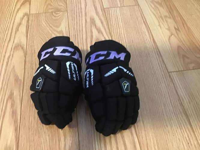 CCM Ultra Tacks Gloves Youth
