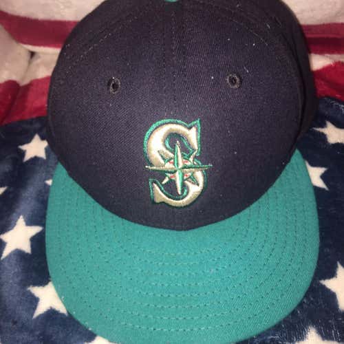 Seattle Mariners Almost New Fitted Hat. Size 7 1/8
