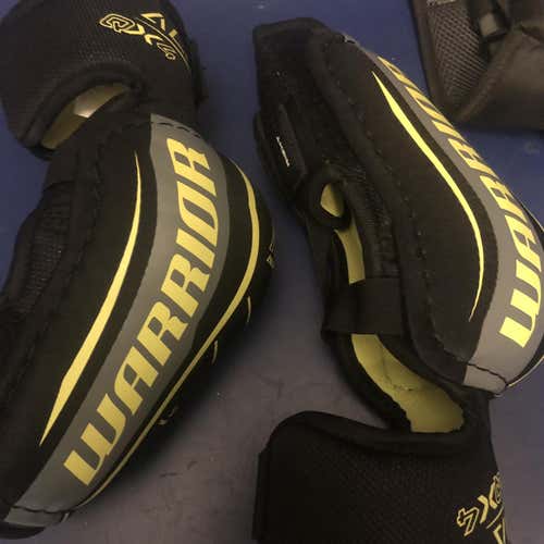 New Alpha QX Elbow Pads Senior