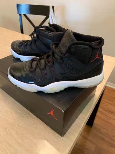 Jordan 11 "72-10"