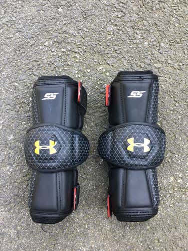 New UA elbow pads