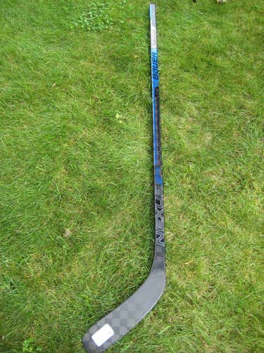 BRAND New Bauer Nexus 2N Pro Hockey Stick Lefty Mid Senior