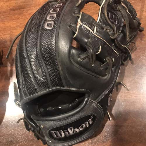 A2000 Baseball Glove