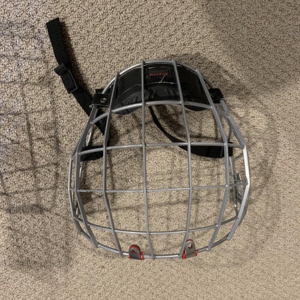 CCM Grey Cage Medium