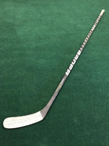 Bauer TotalOne Hockey Stick Righty Mid Senior PM9 87 Flex