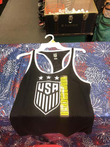 New USA Women’s Soccer Shirt Adult Medium 136331