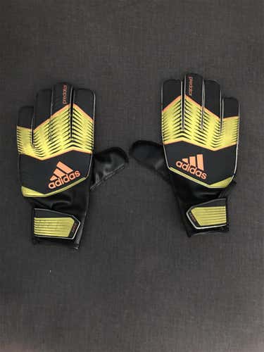 Adidas Predator Junior Goalie Gloves-Medium