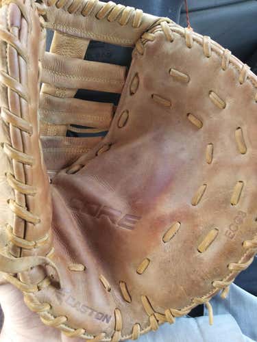 Easton Core Baseball Glove Adult