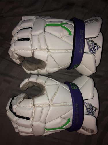 Integra Lacrosse Gloves