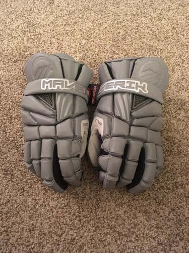 New Maverik Max Lacrosse Gloves - Gray