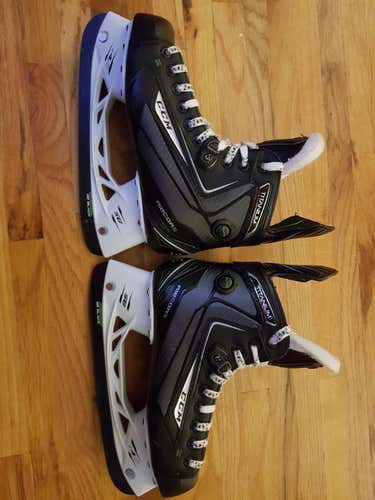 CCM Rib Core Titanium Hockey Skates Junior Size 5