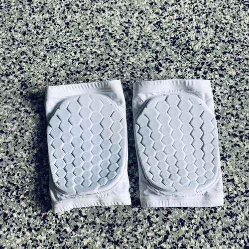 basketball/volleyball knee pads, size M/L, used once still in perfect condition