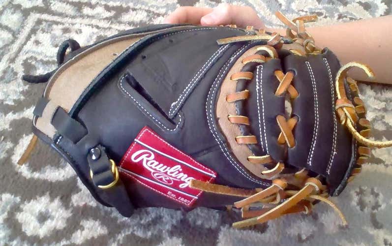 New Rawlings Catcher's Glove