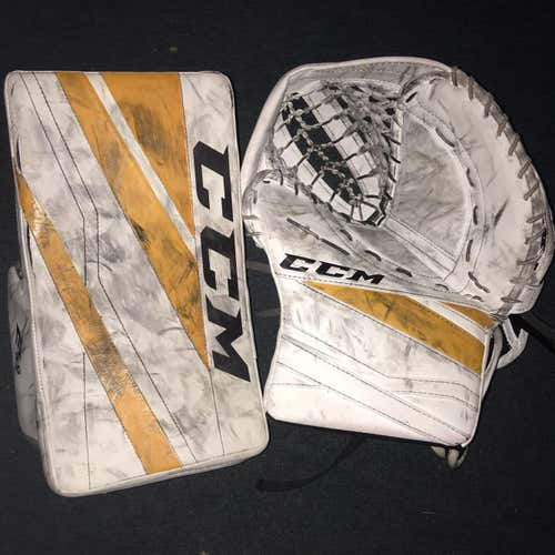 E3.9 Goalie Glove & Blocker Regular Senior