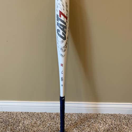 CAT 7 Bat