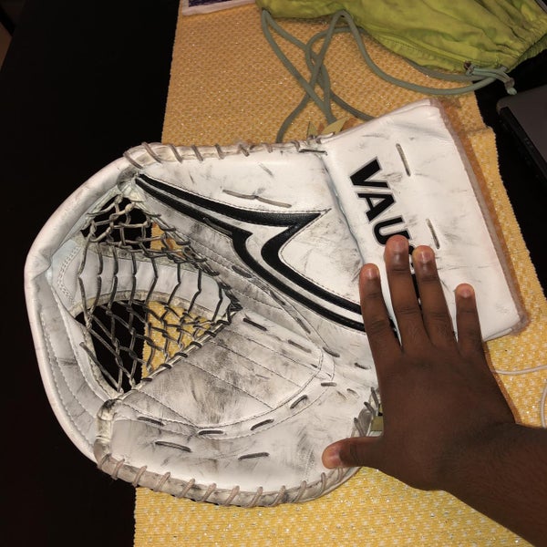 Pro V Elite Goalie Glove Full Right Senior Pro Stock (Also Will Trade For Pro Ccm Full Right Glove)