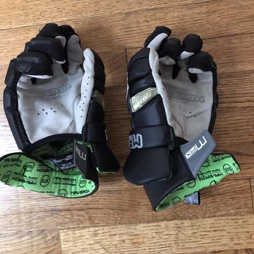 Like New Maverik Max Lacrosse Gloves