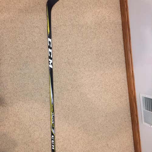 Super Tacks 2.0 Hockey Stick Righty Mid Intermediate