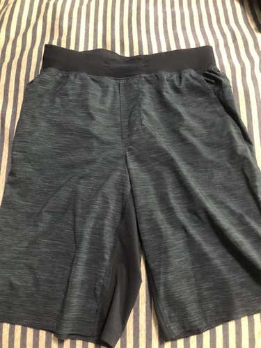 NEED GONE SEND OFFERS Lululemon T.H.E Short 11 inch Inseam Size M