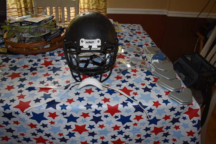 Schutt Helmet