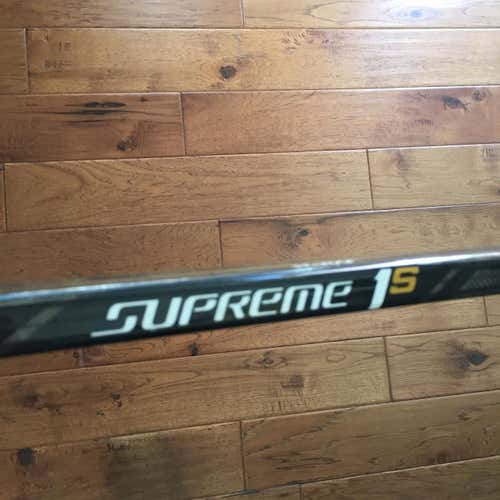 Supreme 1S Hockey Stick Righty Mid Senior Pro Stock
