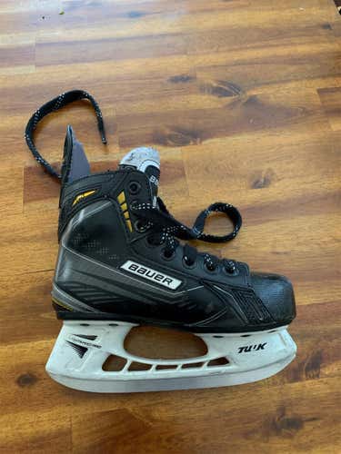 Bauer Supreme 190 Hockey Skates
