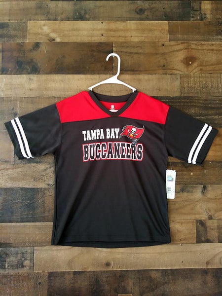 Tampa Bay Buccaneers Apparel, Buccaneers Gear at NFL Shop