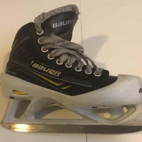 Supreme One.7 Hockey Goalie Skates Junior  Size 3.5