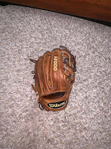 A2000 Baseball Glove 11.5 Inch, Great Condition