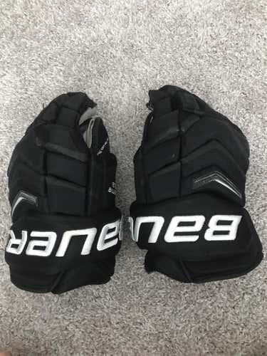 Supreme One.8 Gloves Senior