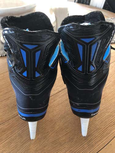 Nexus 7000 Hockey Skates Senior  Size 8.5