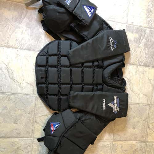Vaughn Goalie Chest Protector Junior