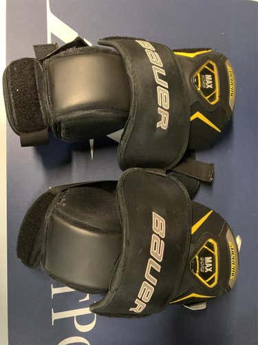 Bauer Junior Knee Guards