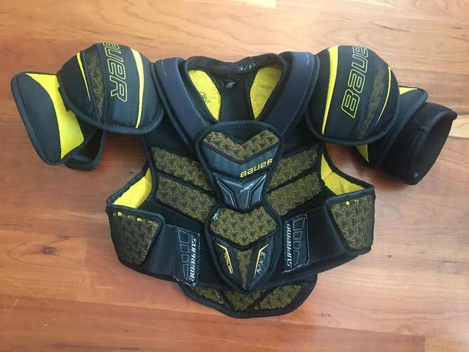 Bauer Supreme TotalOne MX3 Shoulder Pads Senior