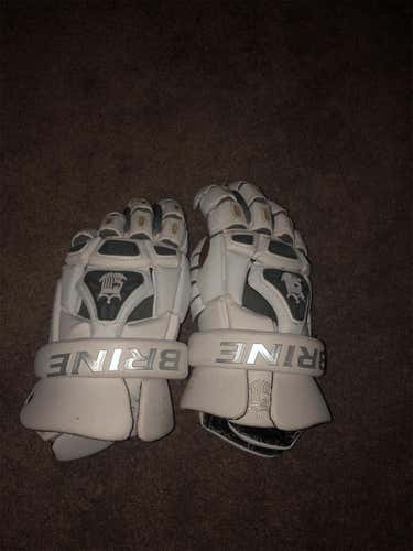New King IV Lacrosse Gloves